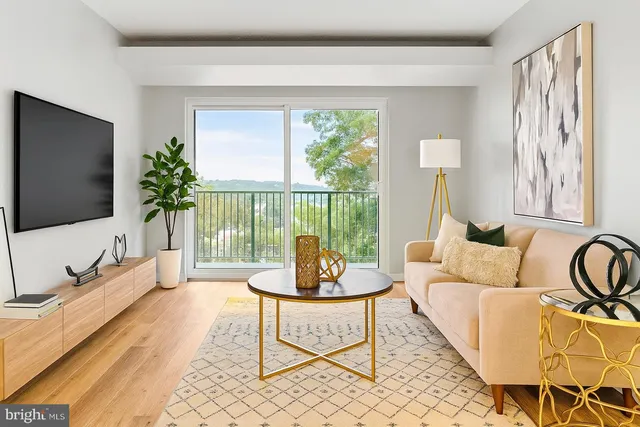 $1,599 | 75 South Reynolds Street, Unit 306, Alexandria, VA 22304