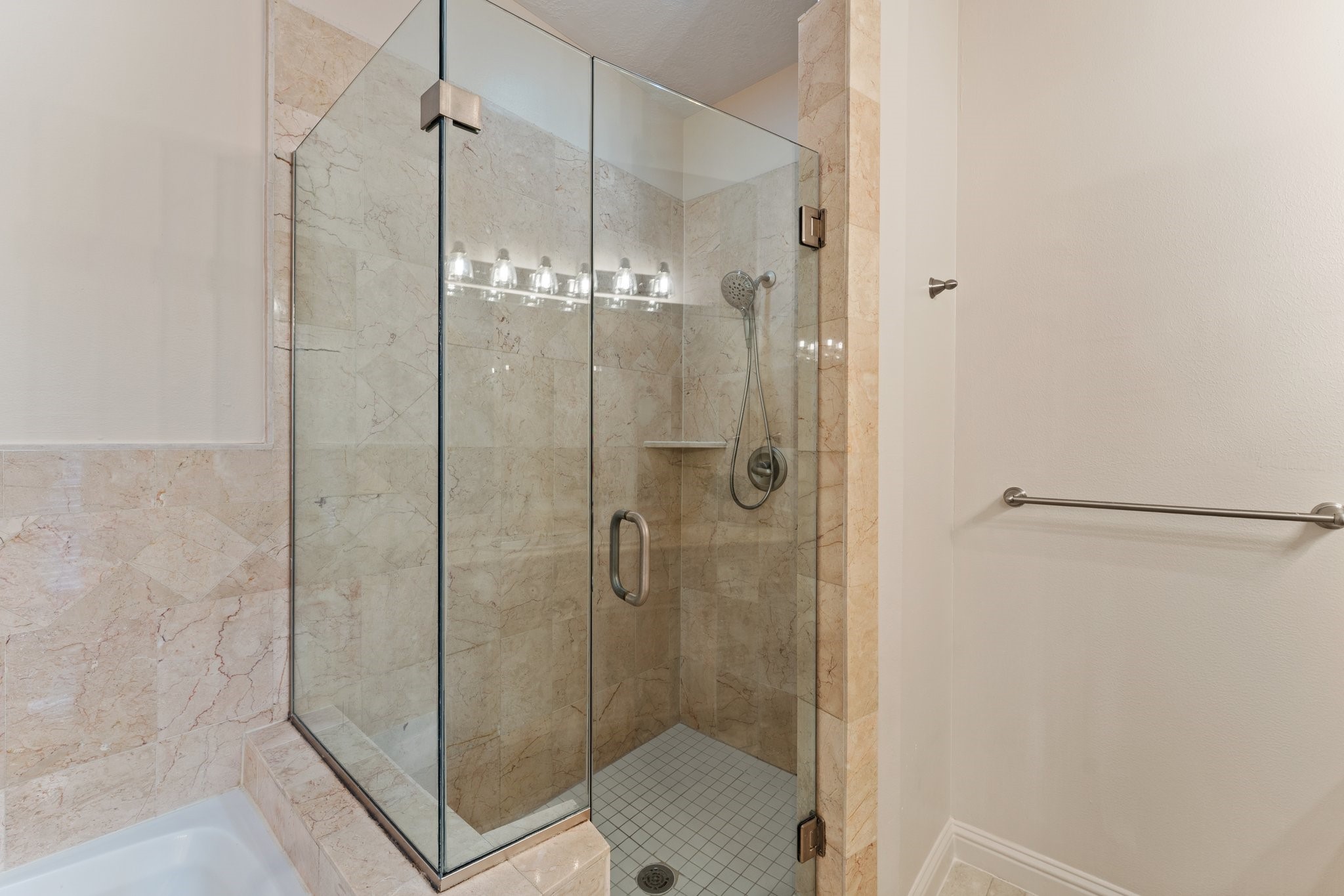 5422 Gibson Street, Unit A Houston, TX 77007 - Photo 25 of 42