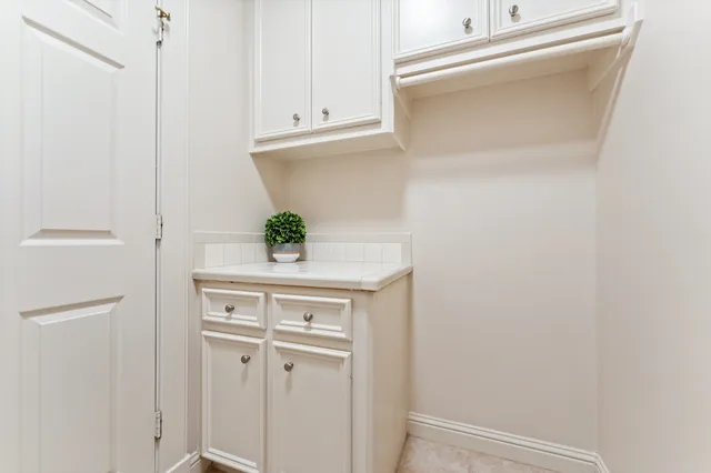 $4,800 | 5422 Gibson Street, Unit A, Houston, TX 77007