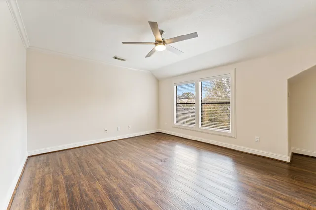 $4,800 | 5422 Gibson Street, Unit A, Houston, TX 77007