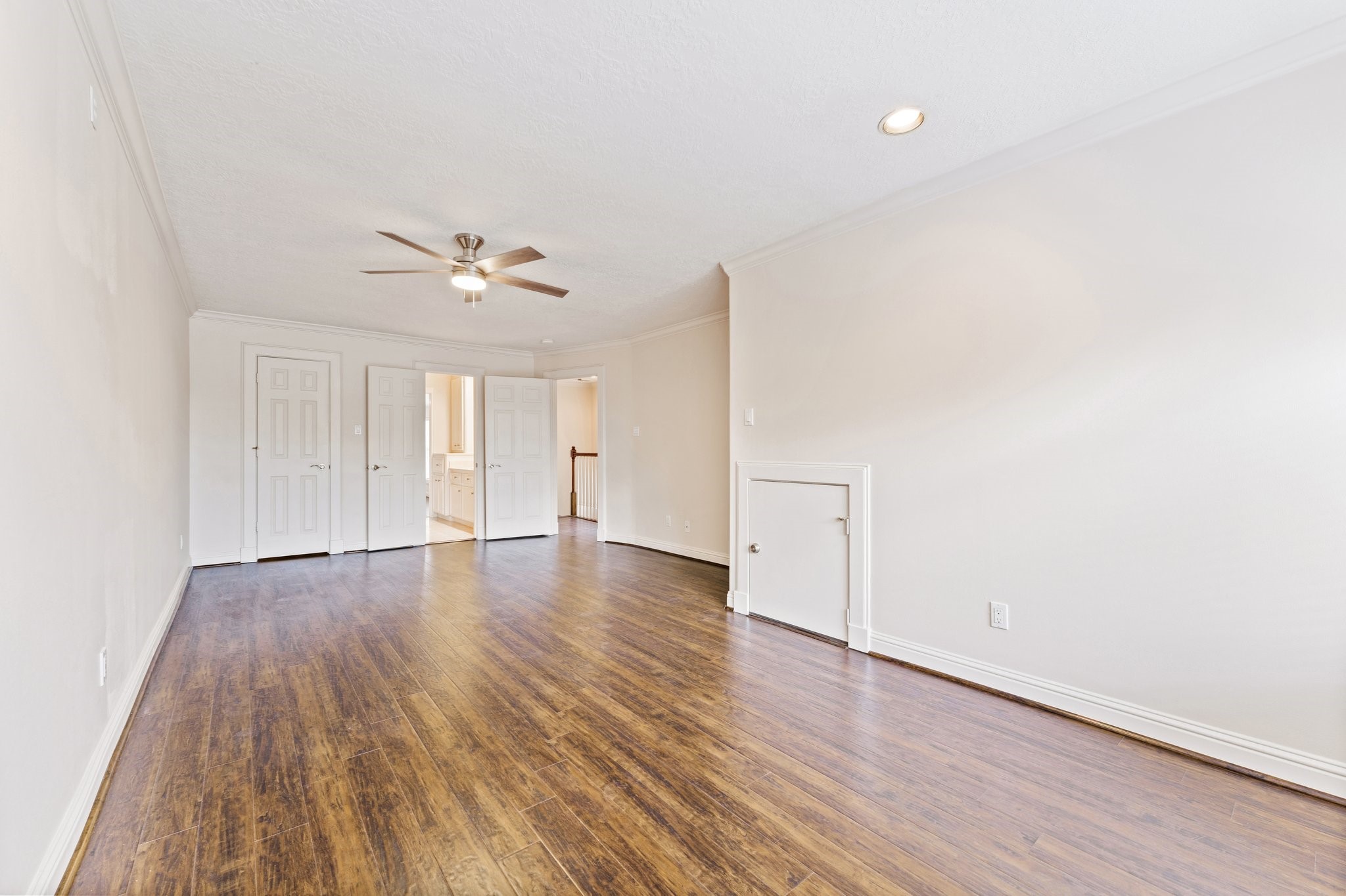 5422 Gibson Street, Unit A Houston, TX 77007 - Photo 37 of 42 Bedroom four is also really spacious and on the third floor.