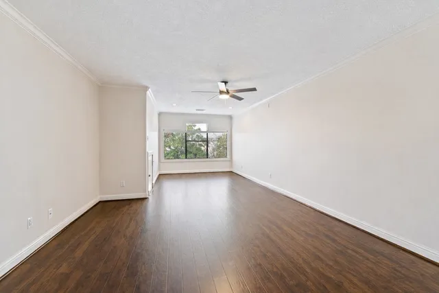 $4,800 | 5422 Gibson Street, Unit A, Houston, TX 77007