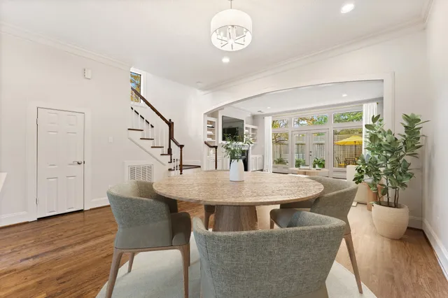 $4,800 | 5422 Gibson Street, Unit A, Houston, TX 77007