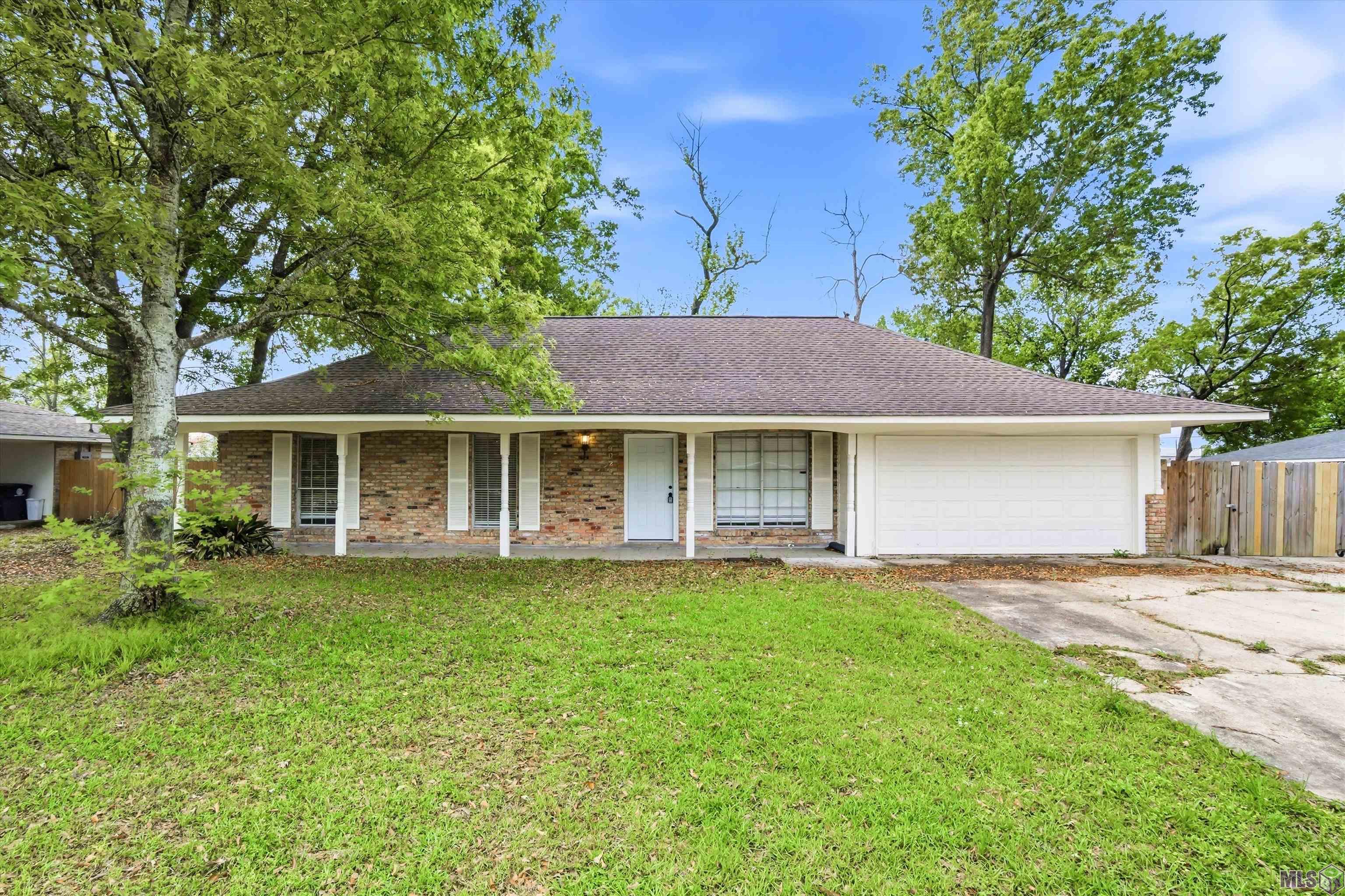 9024 Keaty Drive Baton Rouge, LA 70816 - Photo 1 of 20