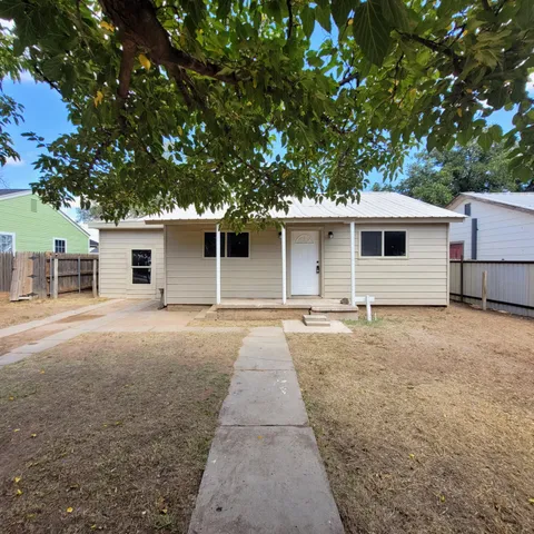 $109,900 | 1615 Grant Street, Levelland, TX 79336