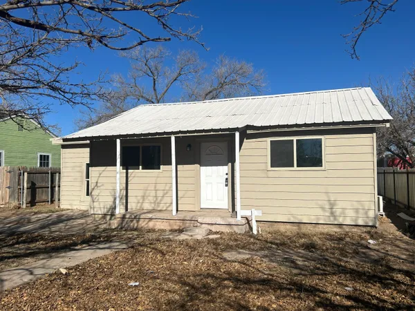 $105,000 | 1615 Grant Street, Levelland, TX 79336