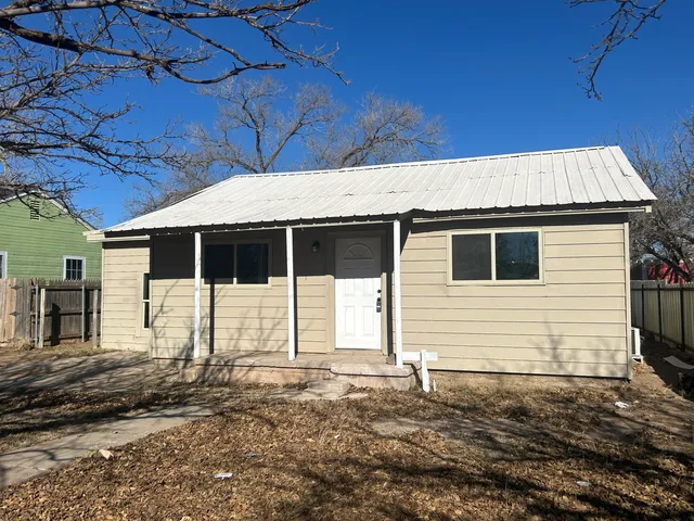 $109,900 | 1615 Grant Street, Levelland, TX 79336