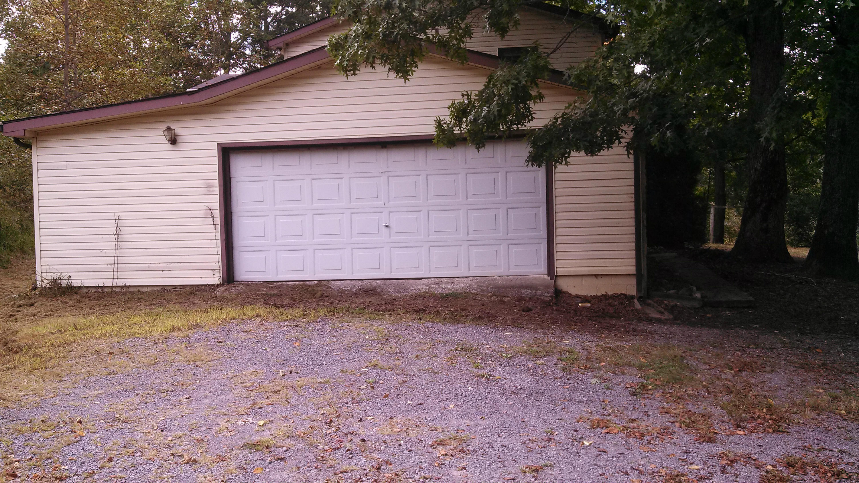 192 Williams Road Philadelphia, TN 37846 - Photo 13 of 17 left side garage