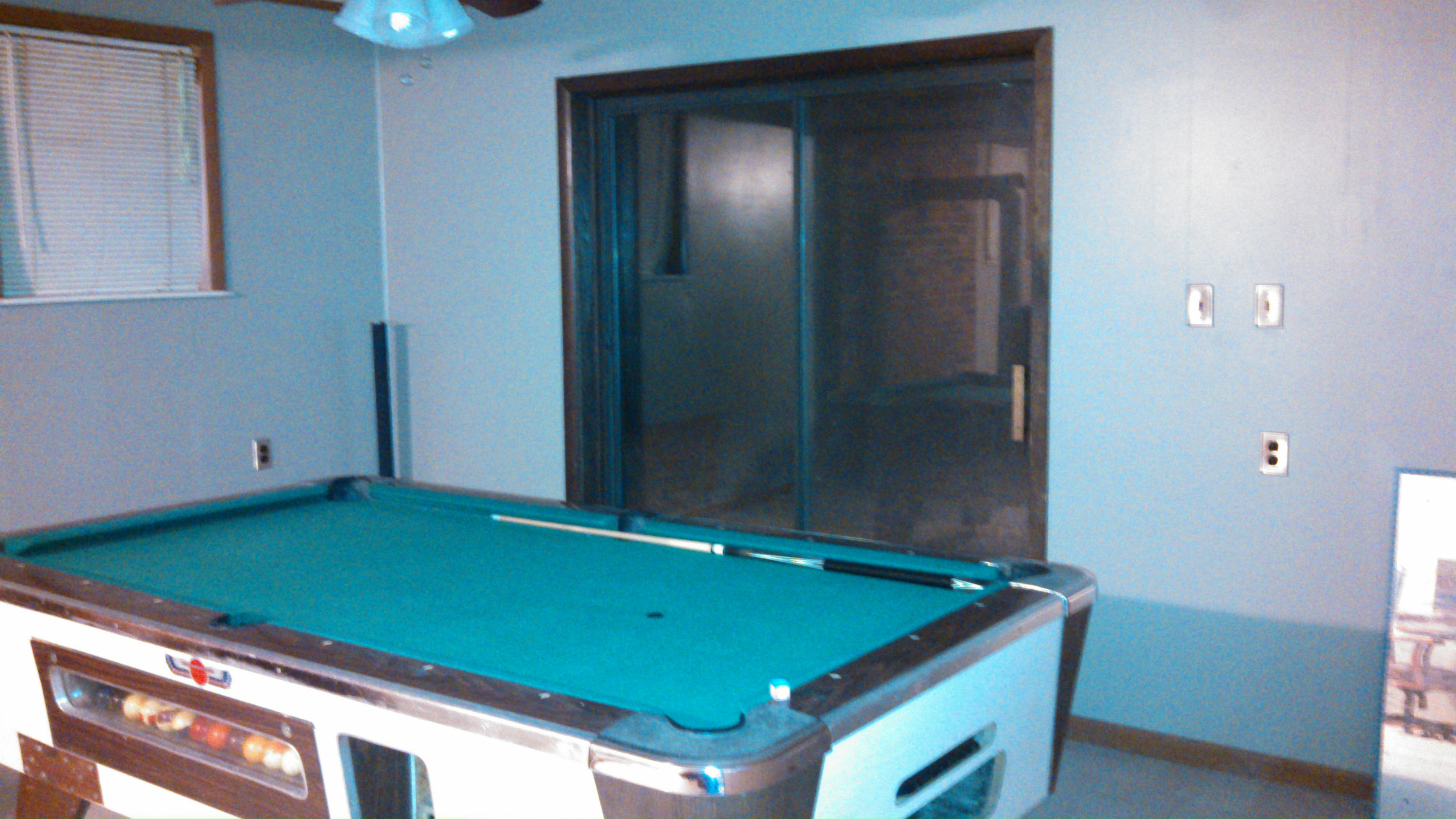 192 Williams Road Philadelphia, TN 37846 - Photo 8 of 17 Downstairs Den right view pool table not