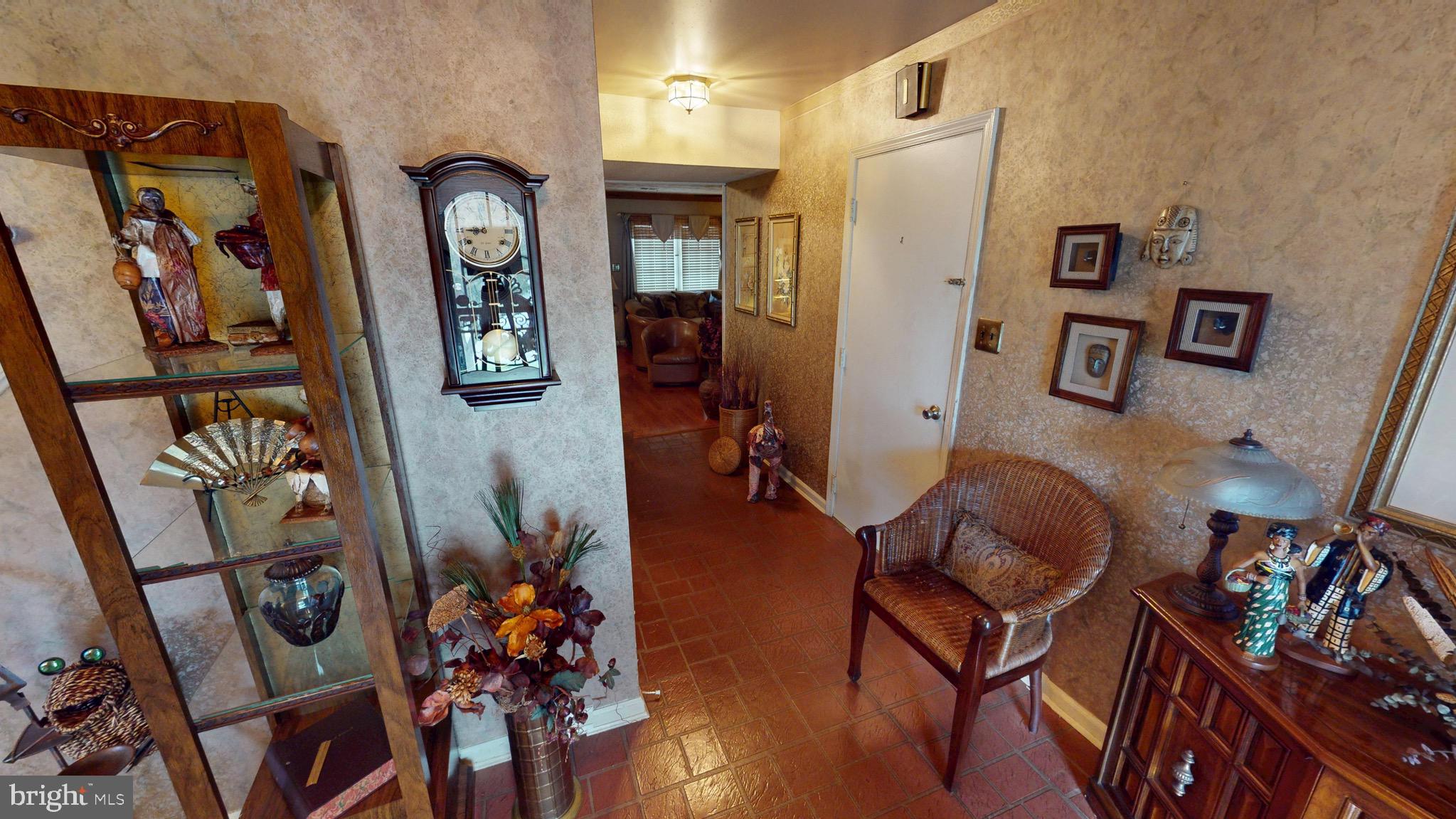 6911 Good Luck Road Hyattsville, MD 20784 - Photo 4 of 94