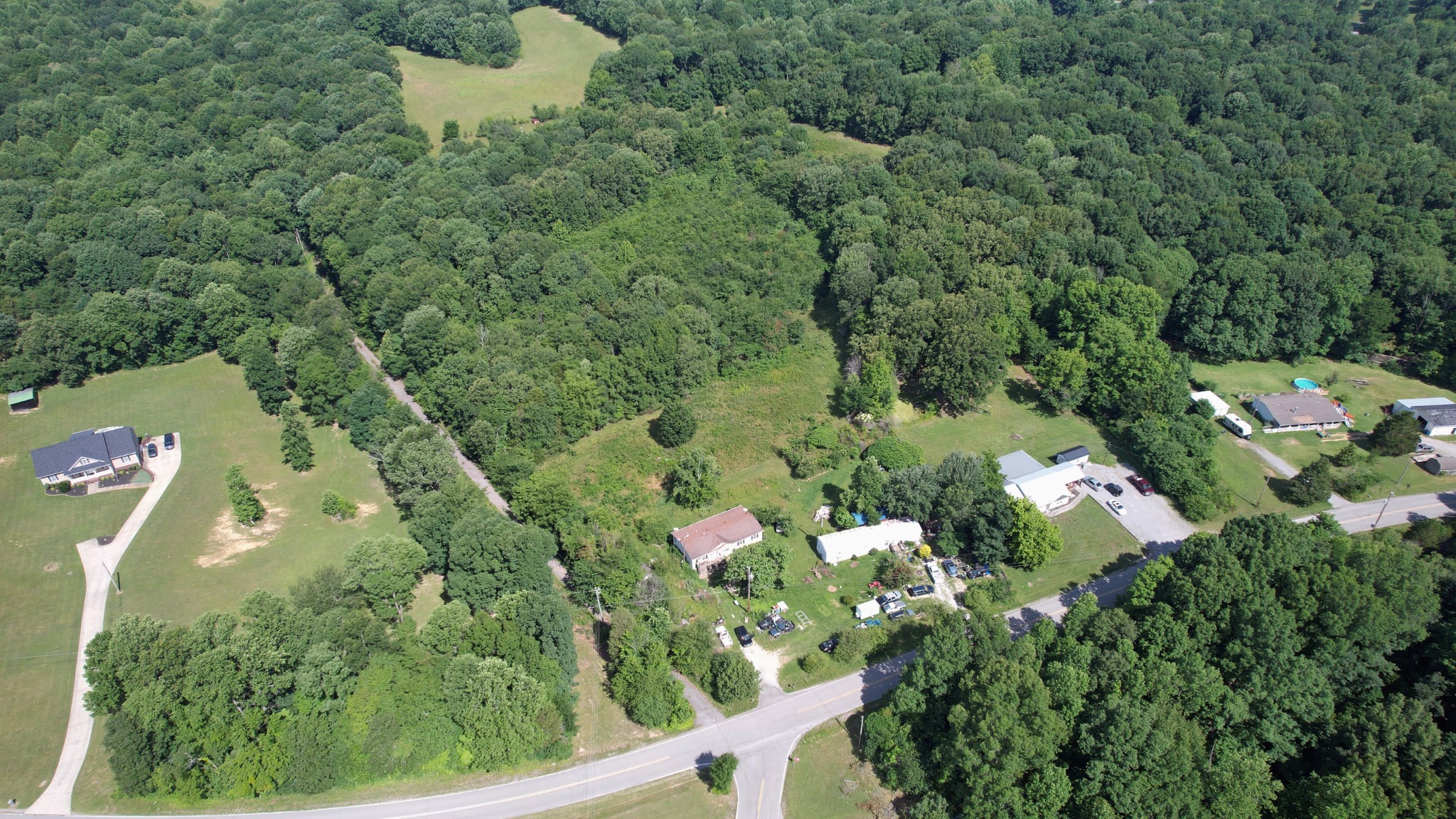 4370 Old Metal Road Palmyra, TN 37142 - Photo 16 of 60
