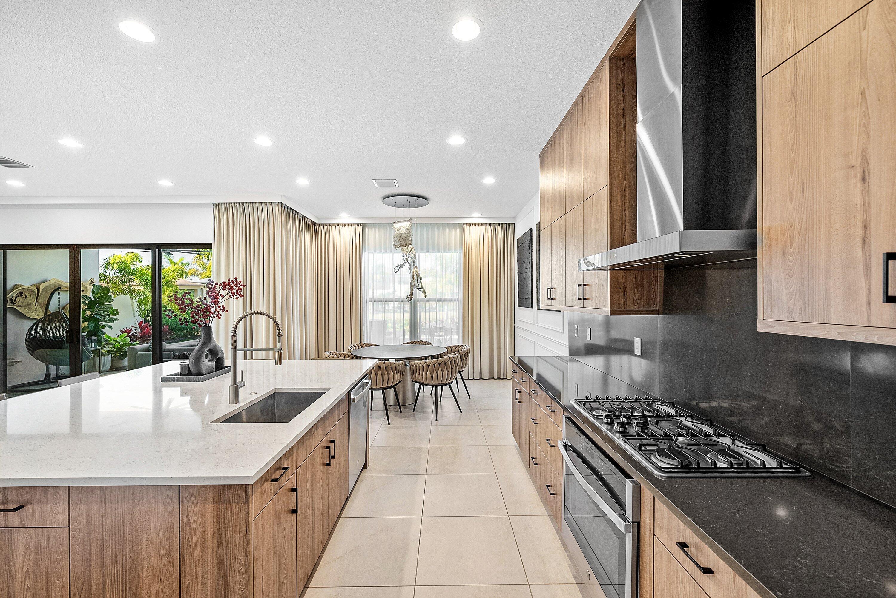 8325 Royal County Down Road Boca Raton, FL 33434 - Photo 14 of 115 016-8325RoyalCountyDownRoad-BocaRaton-FL