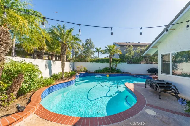 $2,450,000 | 3962 Mistral Drive, Huntington Beach, CA 92649