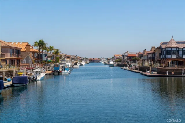 $2,450,000 | 3962 Mistral Drive, Huntington Beach, CA 92649