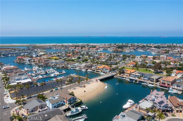$2,450,000 | 3962 Mistral Drive, Huntington Beach, CA 92649