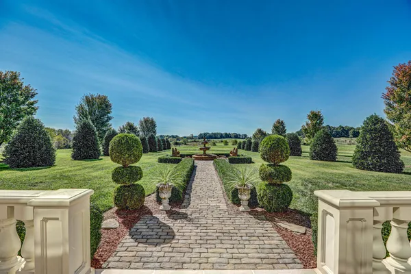 $2,999,999 | 2644 Highway 81 South, Jonesborough, TN 37659