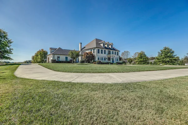 $2,999,999 | 2644 Highway 81 South, Jonesborough, TN 37659