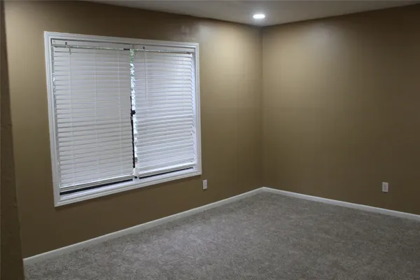 $255,000 | 111 Trentwood Circle, Victoria, TX 77901