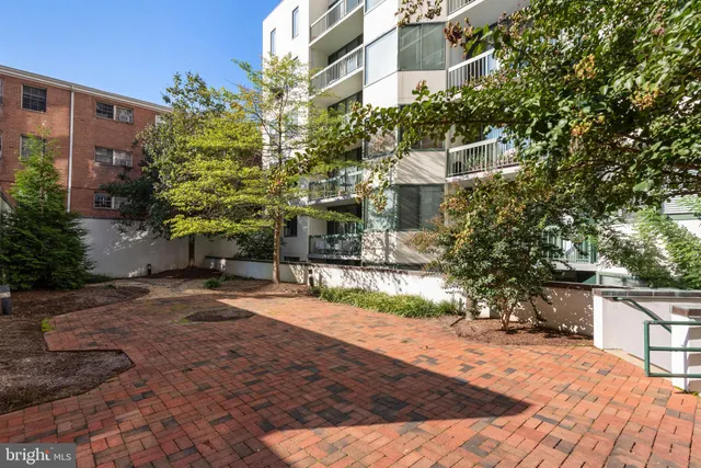 $479,000 | 955 26th Street Northwest, Unit 707, Washington, DC 20037