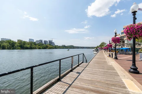 $479,000 | 955 26th Street Northwest, Unit 707, Washington, DC 20037