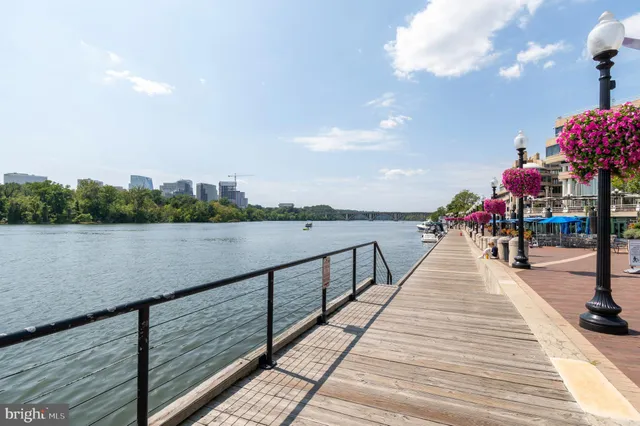 $479,000 | 955 26th Street Northwest, Unit 707, Washington, DC 20037