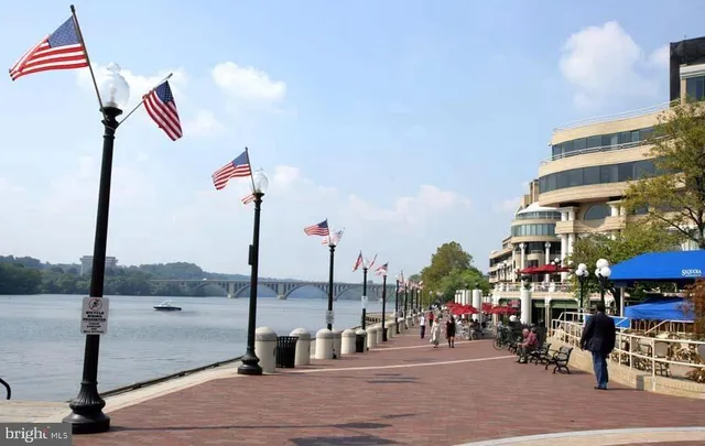 $479,000 | 955 26th Street Northwest, Unit 707, Washington, DC 20037