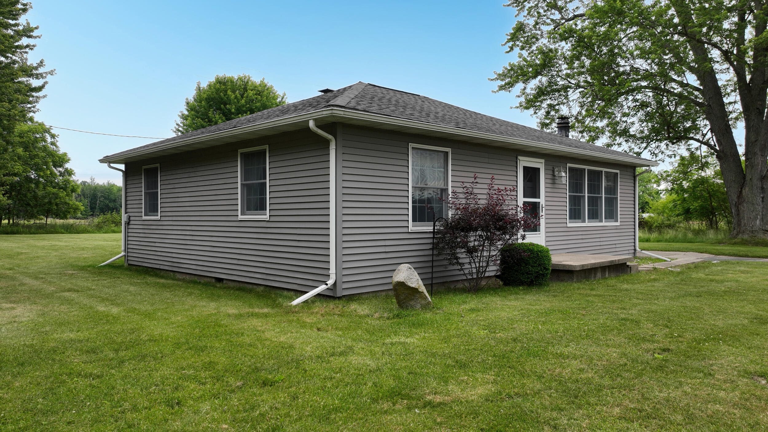 18788 Dice Road Merrill, MI 48637 - Photo 6 of 54 18788 dice rd (6)