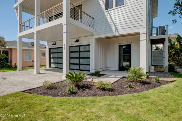 $2,349,000 | 107 Raleigh Avenue, Surf City, NC 28445
