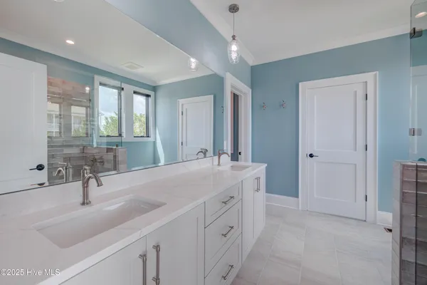 $2,349,000 | 107 Raleigh Avenue, Surf City, NC 28445