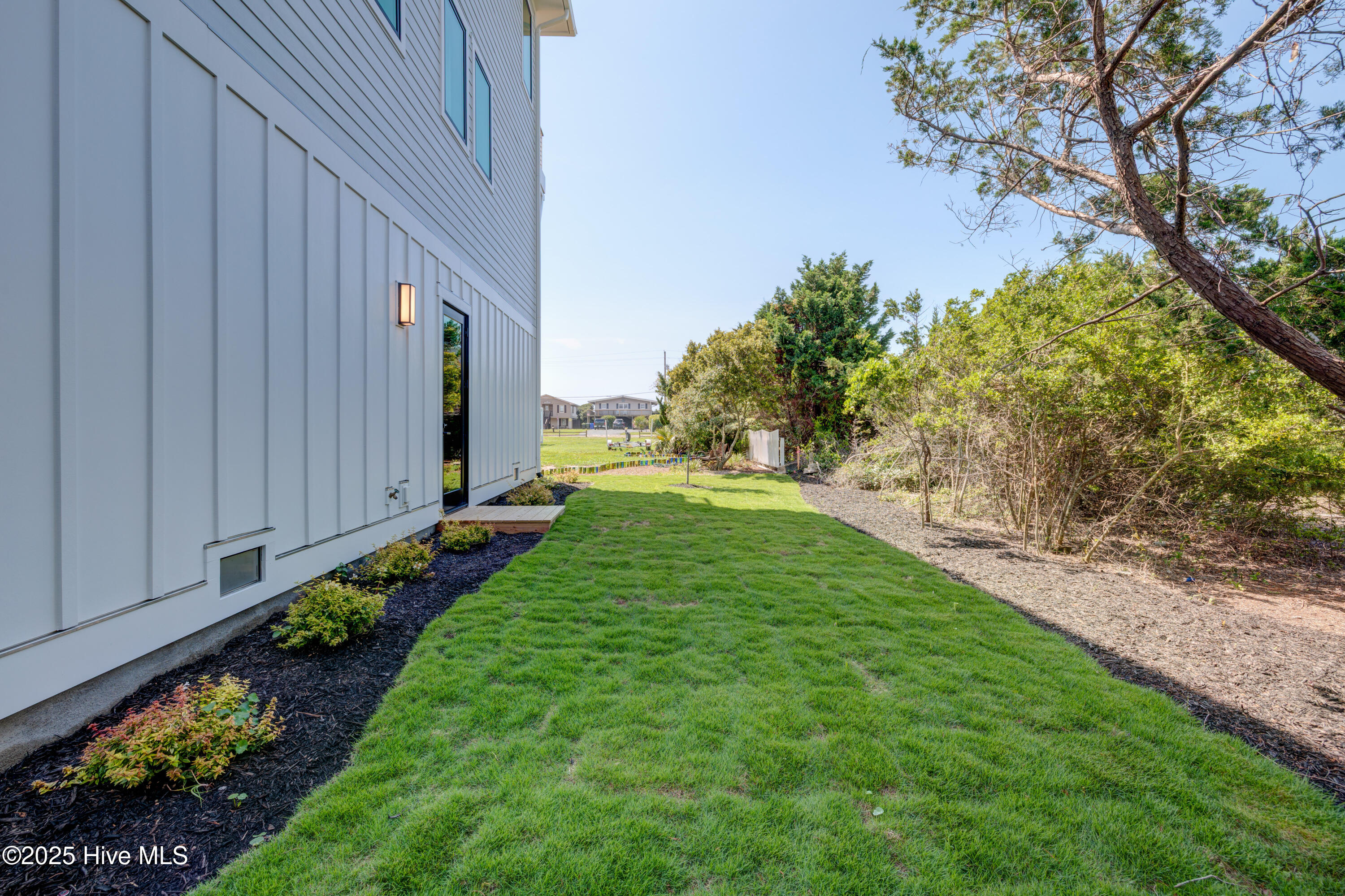 107 Raleigh Avenue Surf City, NC 28445 - Photo 62 of 72 107RaleighAvenue-7