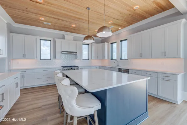 $2,349,000 | 107 Raleigh Avenue, Surf City, NC 28445