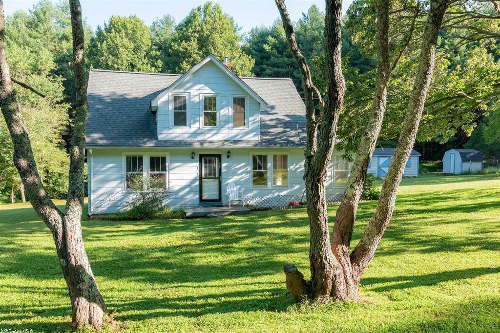 5237 Buffalo Mountain Road Southwest Willis, VA 24380 - Photo 14 of 60 406399-13