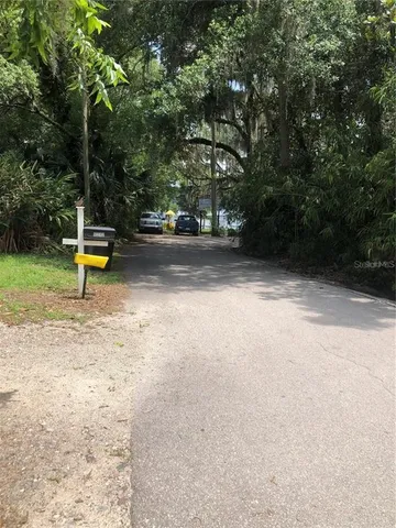 $1,200 | 25422 Pine Street, Melrose, FL 32666