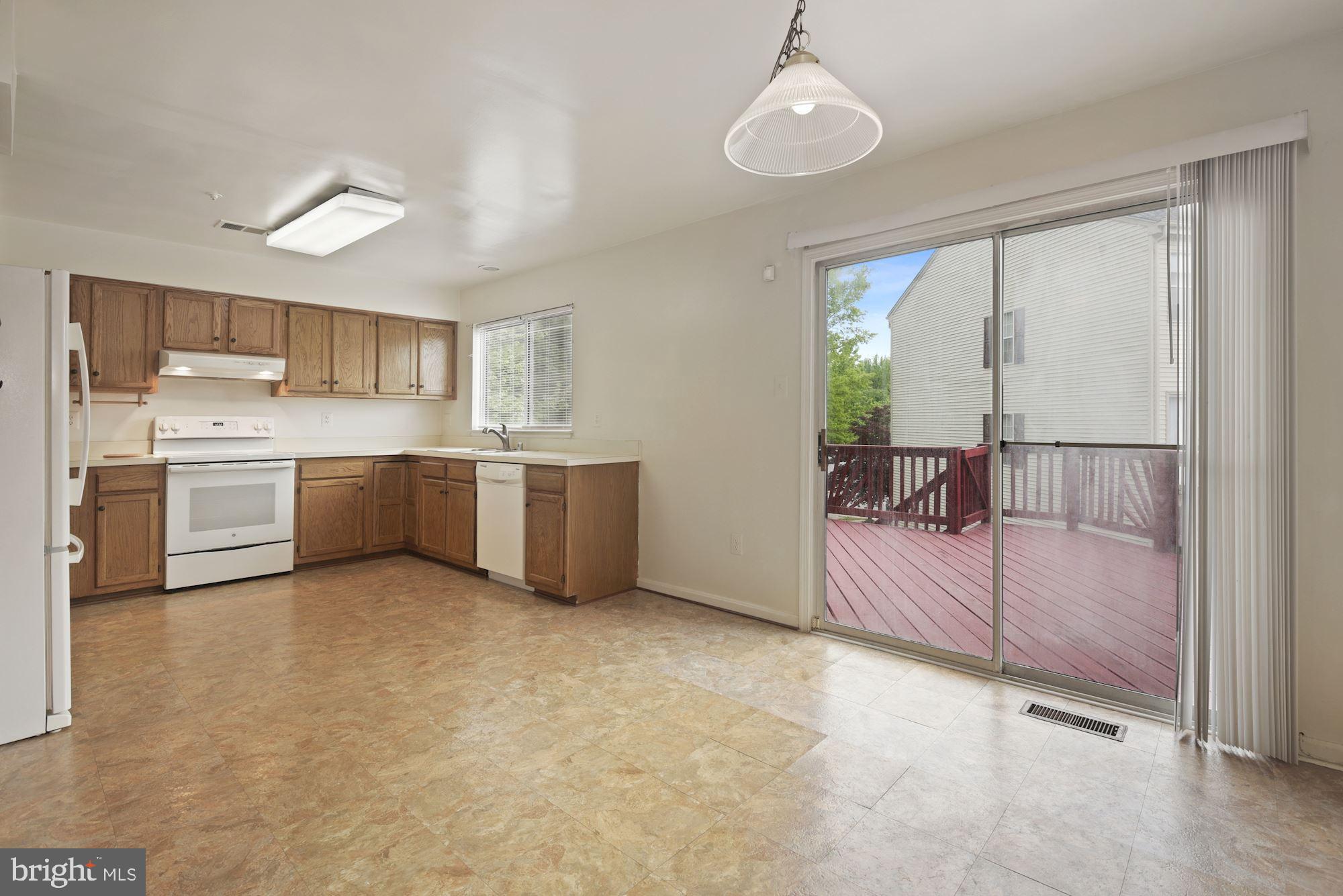9317 Frensham Court Laurel, MD 20708 - Photo 15 of 31
