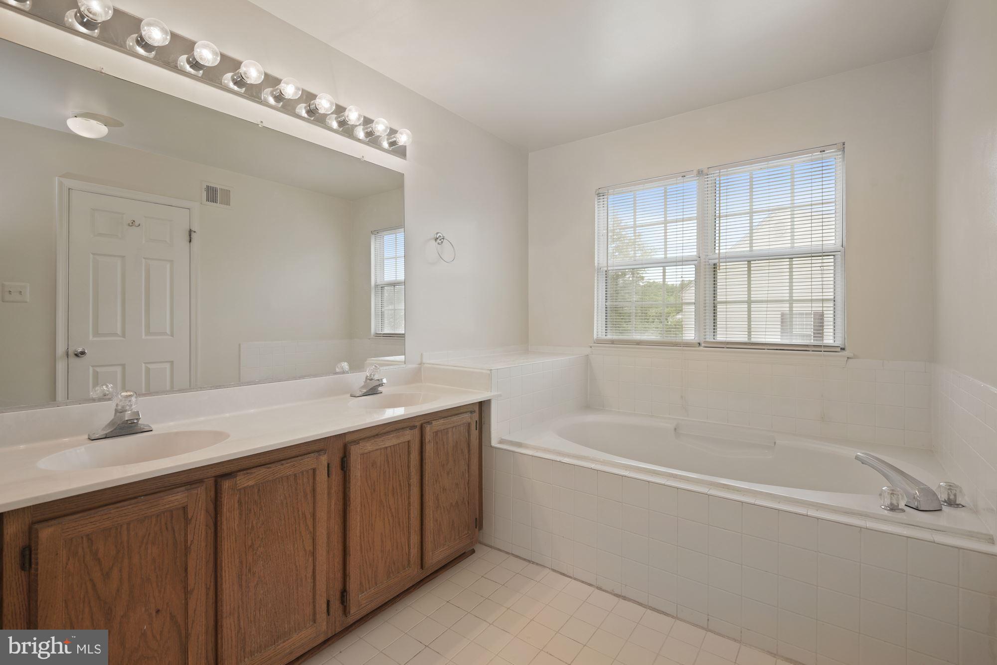9317 Frensham Court Laurel, MD 20708 - Photo 21 of 31