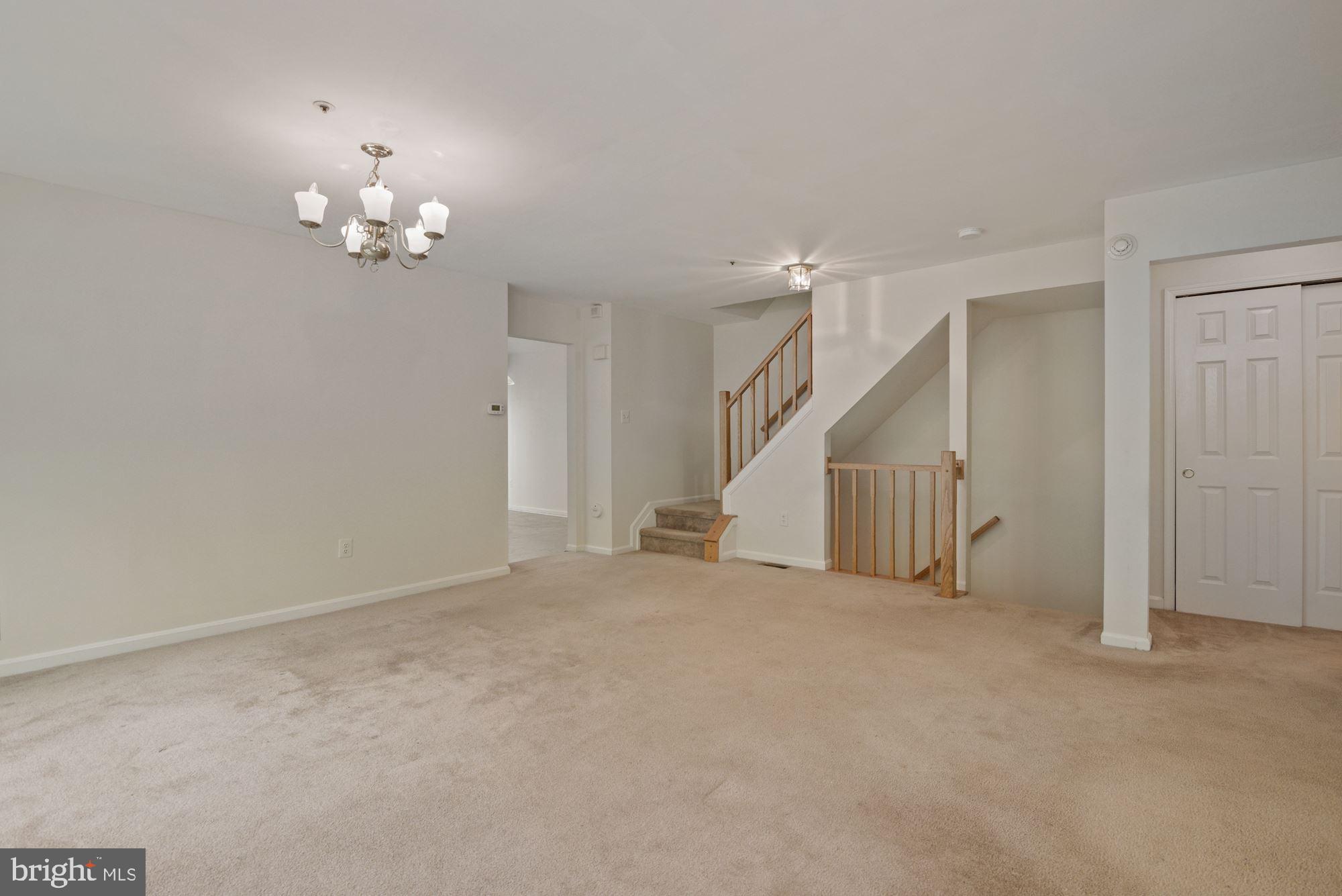 9317 Frensham Court Laurel, MD 20708 - Photo 7 of 31