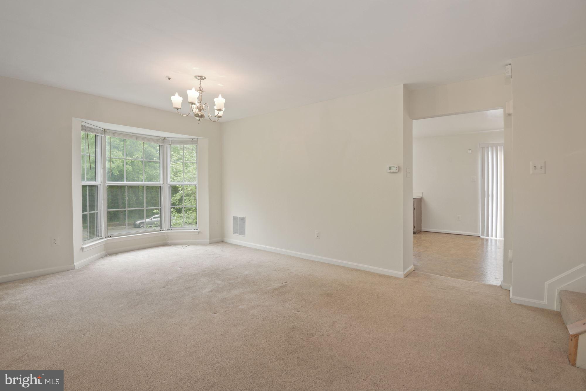 9317 Frensham Court Laurel, MD 20708 - Photo 8 of 31