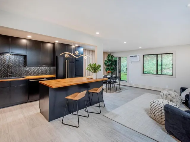 $225,000 | 7401 West 101st Street, Unit 111, Bloomington, MN 55438