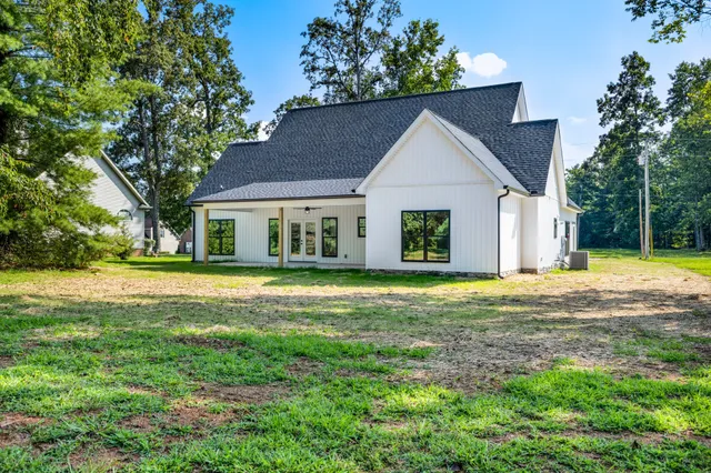 $435,000 | 57 Simons Boulevard, Morrison, TN 37357