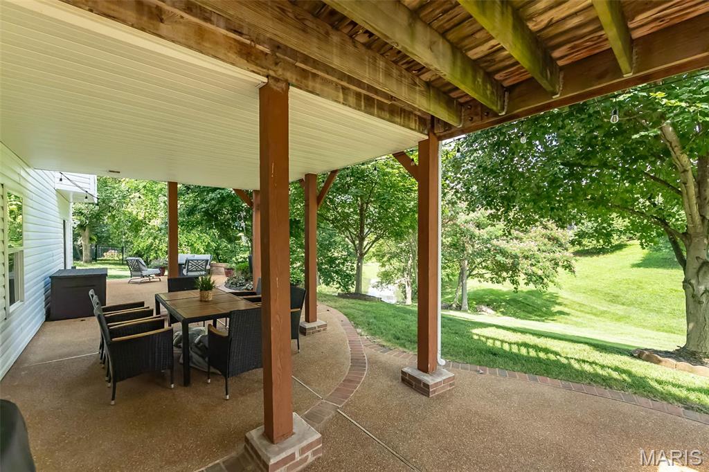 356 Carr Manor Court Ballwin, MO 63021 - Photo 33 of 38