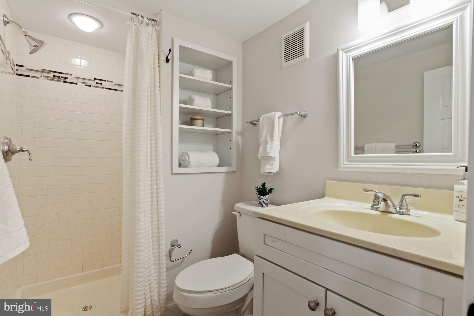 1745 D Street Southeast Washington, DC 20003 - Photo 32 of 39
