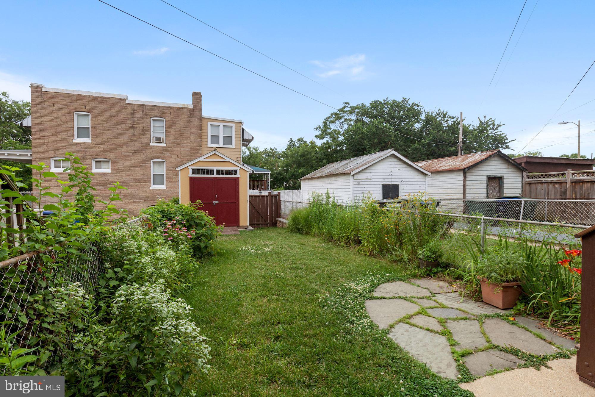 1745 D Street Southeast Washington, DC 20003 - Photo 38 of 39