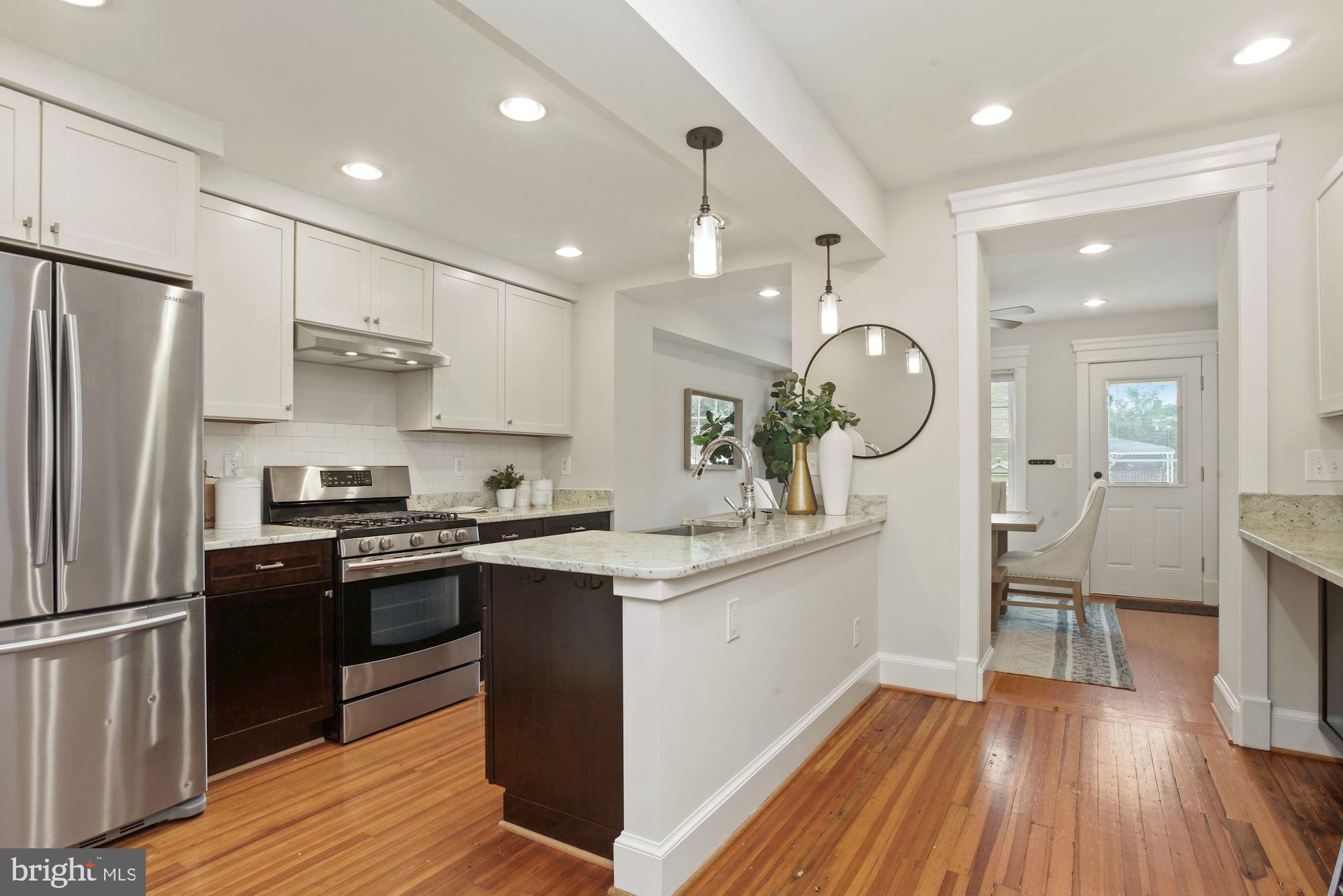 1745 D Street Southeast Washington, DC 20003 - Photo 9 of 39
