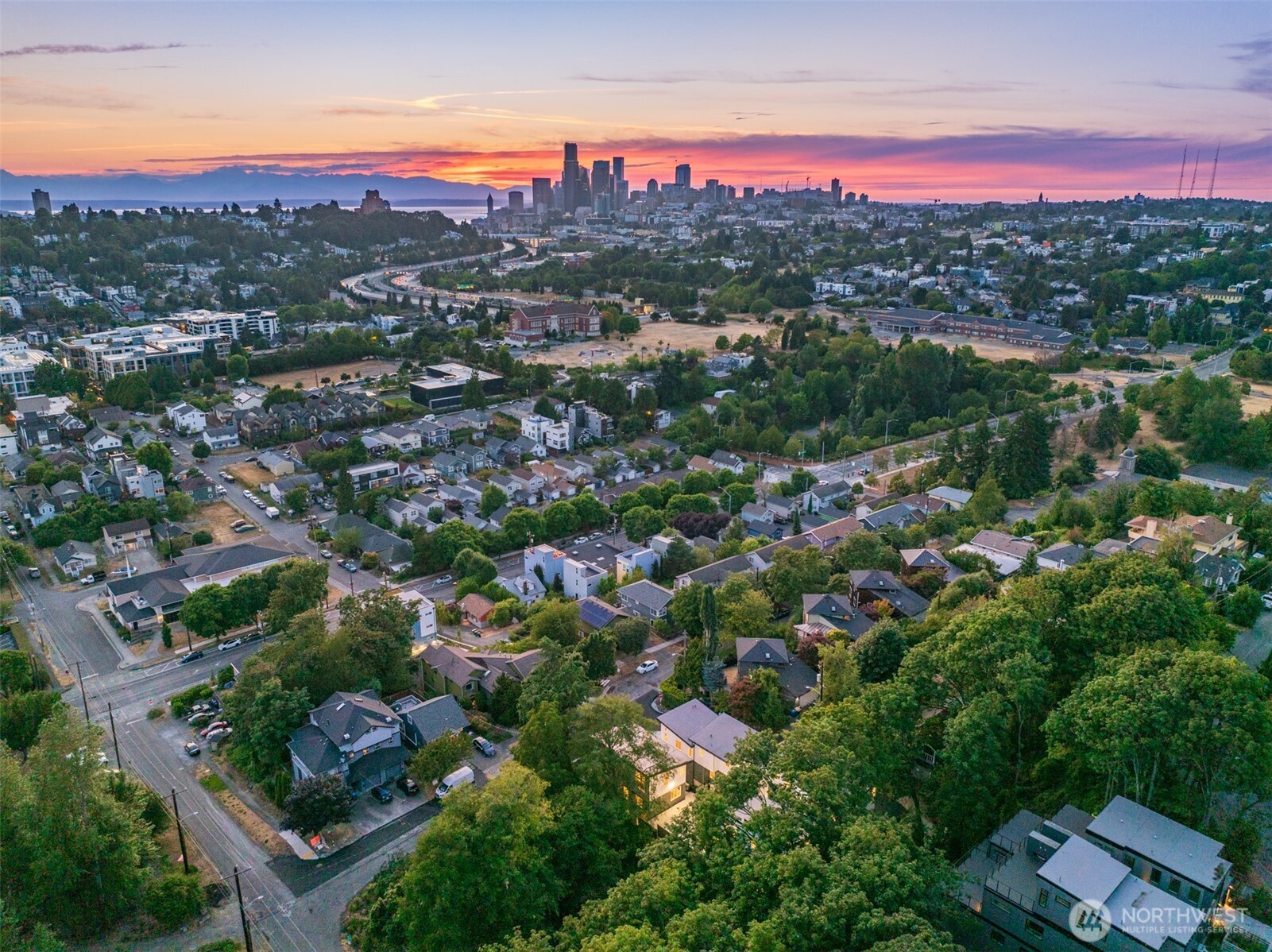 2809 South Grand Street Seattle, WA 98144 - Photo 28 of 28 a view of a city