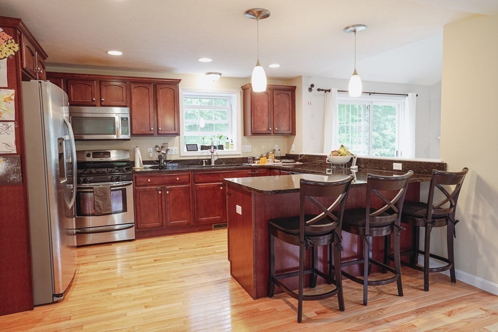 27 Bufton Farm Road Clinton, MA 01510 - Photo 6 of 40 Gallery Image 6