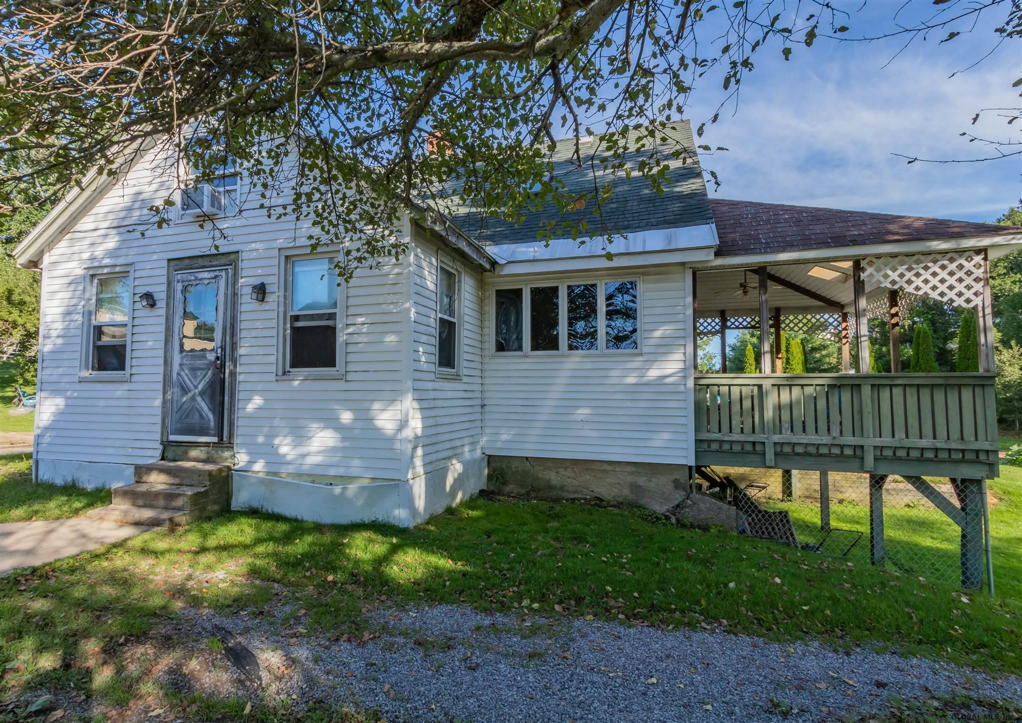 141 Old State Road Broadalbin, NY 12025 - Photo 5 of 44 Photo 5