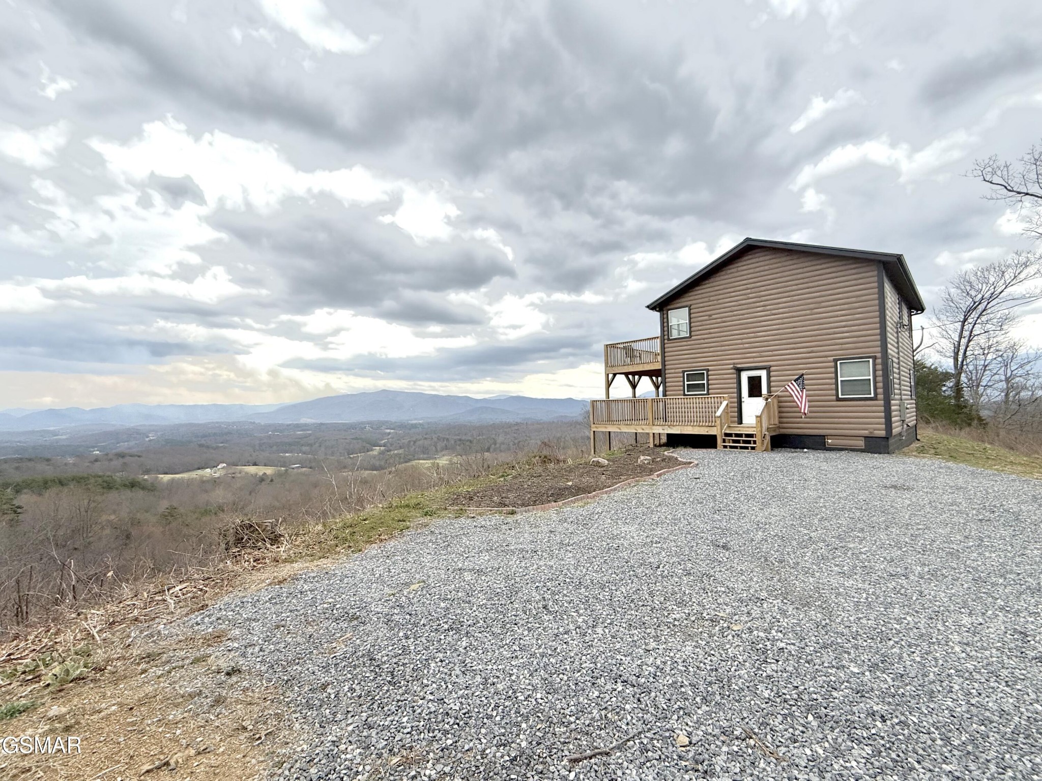 855 South Ridge Way Cosby, TN 37722 - Photo 3 of 54 Gallery Image 3