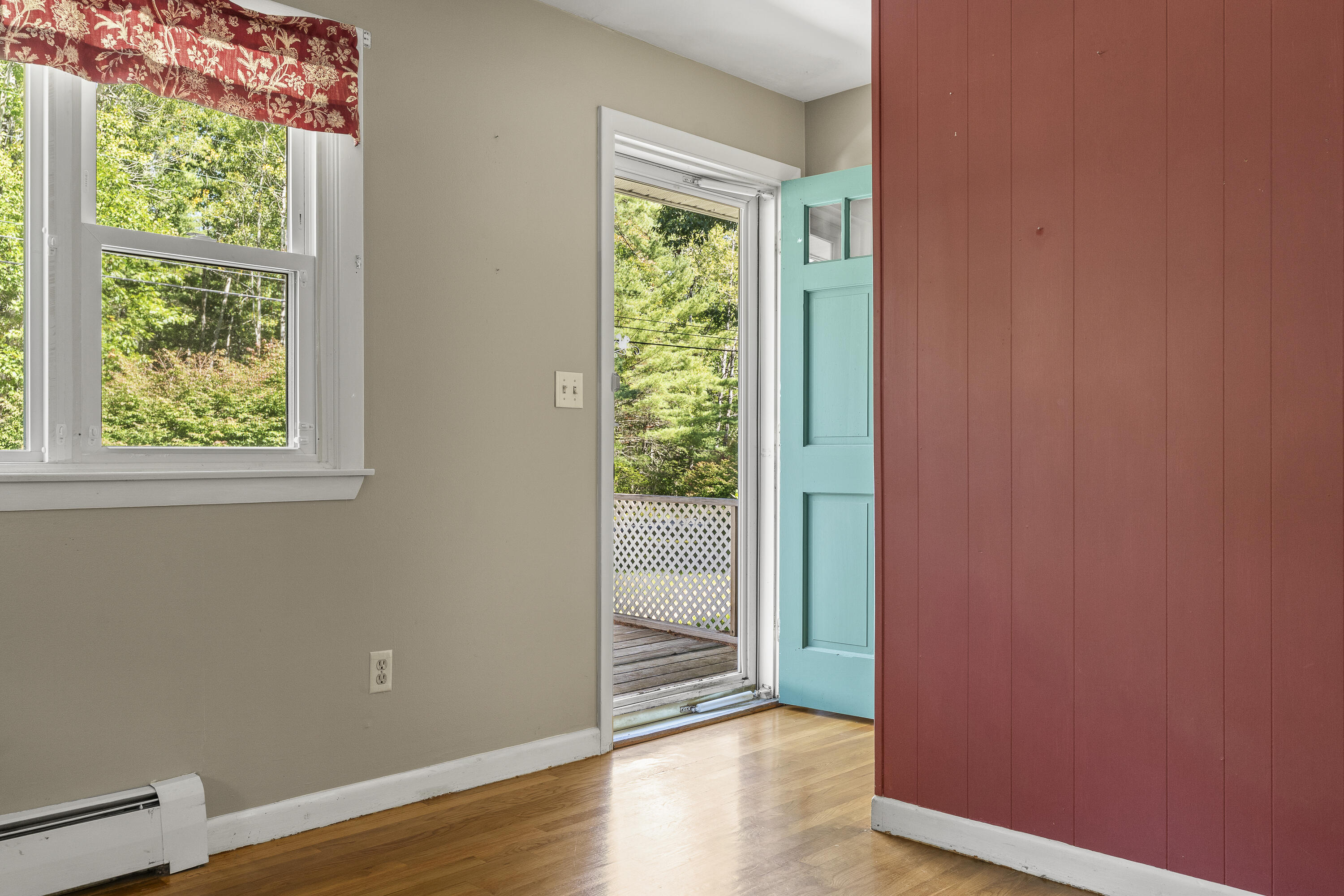 81 Back Meadow Road Damariscotta, ME 04543 - Photo 33 of 65 front door to front deck