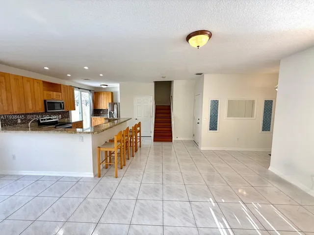 $3,350 | 1355 Northwest 154th Lane, Unit 1355, Pembroke Pines, FL 33028