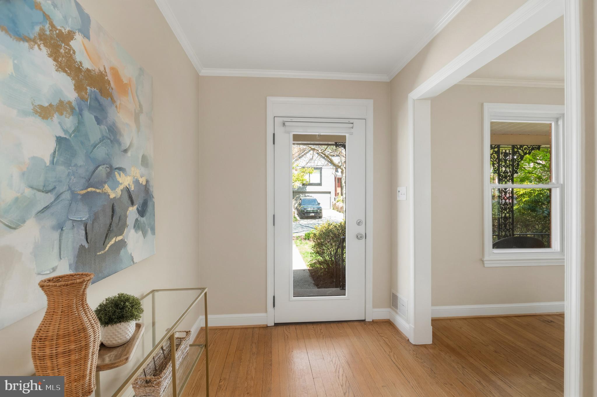 5523 Uppingham Street Chevy Chase, MD 20815 - Photo 12 of 31 Foyer
